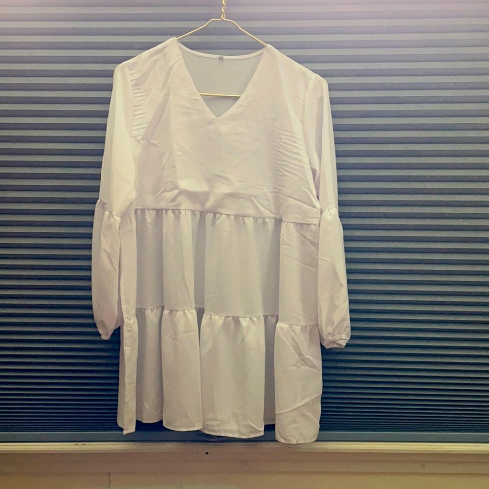 White summer dress-never been worn